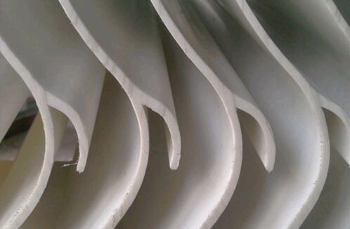 ��픳��F��